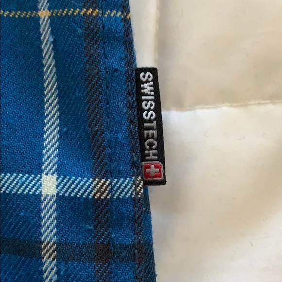 Men’s Swiss Tech Plaid Shirt - Picture 2 of 4